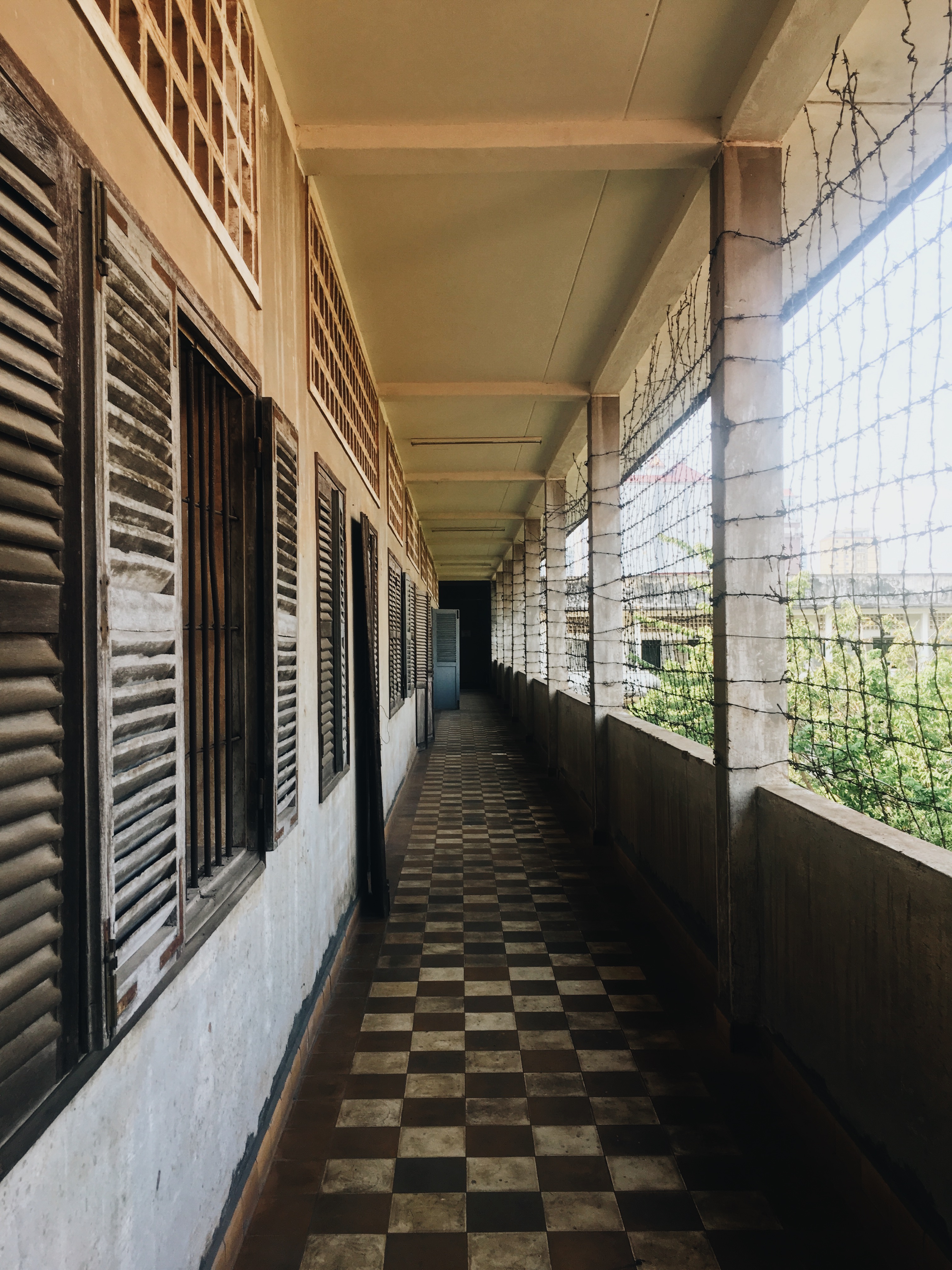 Phnom Penh, Interrogation Center