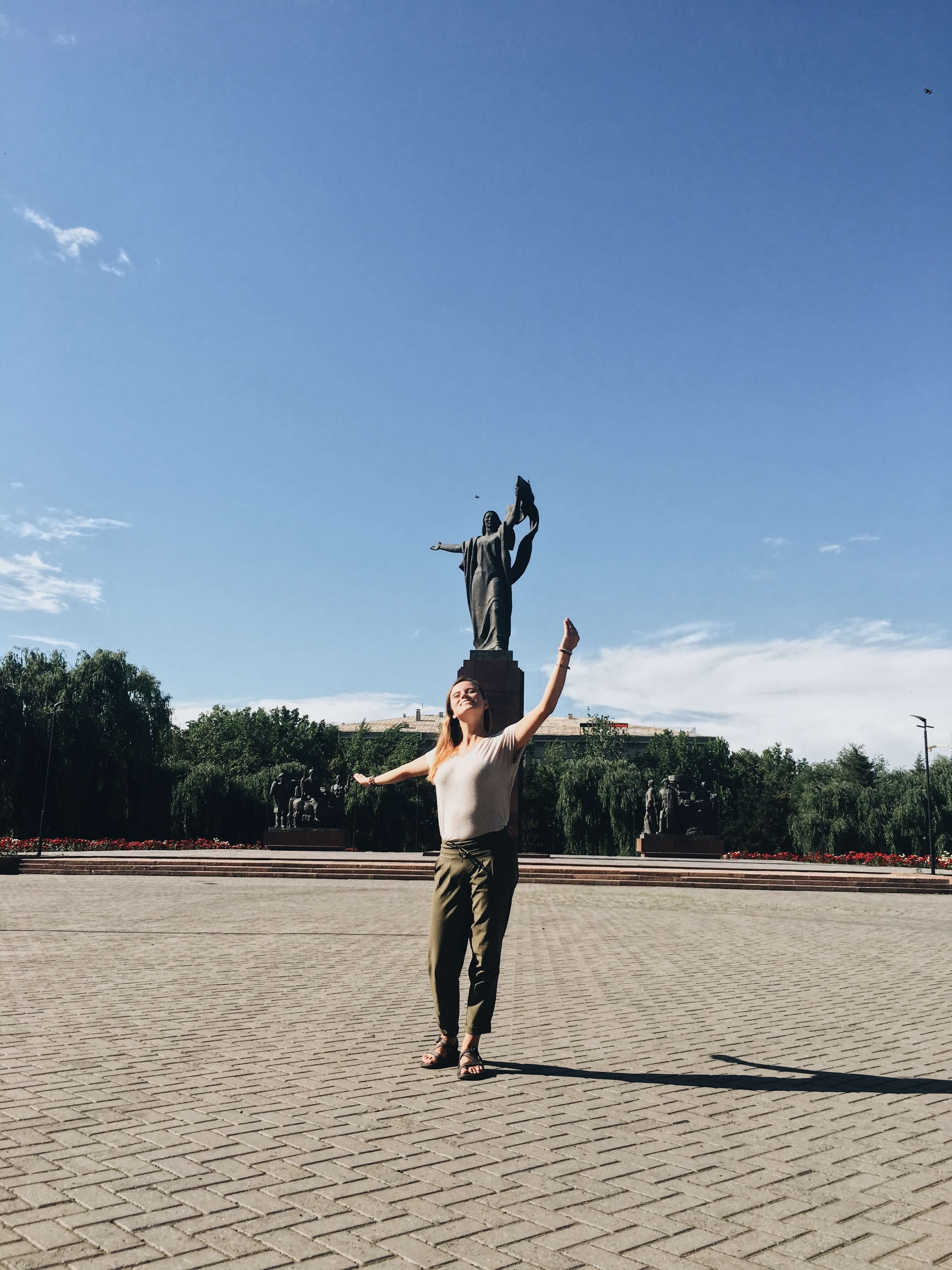 Bishkek, Kyrgyzstan, Statue